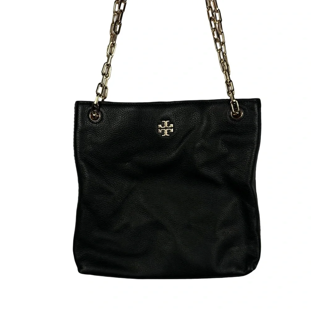 Tory Burch Frida Swingpack in Black Pebbled Leather with Gold hardware - Picture 2 of 8